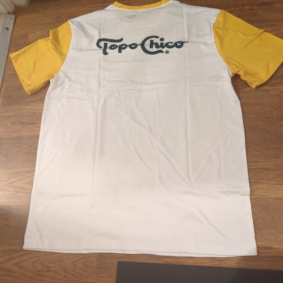 NEW Topo Chico Hard Seltzer T-Shirt Adult Large White Yellow Performance - Picture 6 of 6
